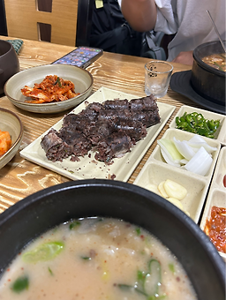 Maroniebyeongcheonsundaegukbap (마로니에병천순대국밥) 3