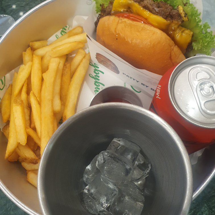 패티바이번 판교알파돔타워점 사진 6