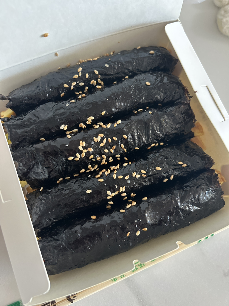 Seonbikkomagimbap (선비꼬마김밥) 1
