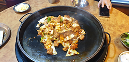 Chuncheondakgalbi (춘천닭갈비) 1