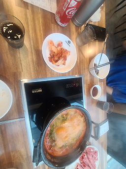 Deungchonsyabeukalguksu osan (등촌샤브칼국수 오산) 2