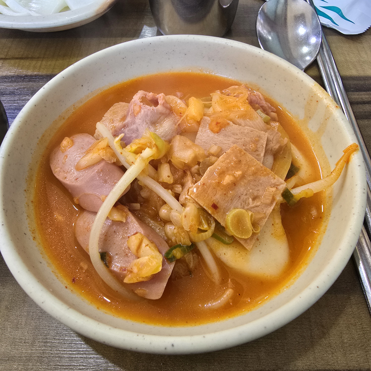 Keunmarugamjatang (큰마루감자탕) 3