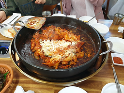 Unsudaebakchuncheondakgalbi (운수대박춘천닭갈비) 1