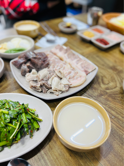 Dangolgukbap (단골국밥) 2