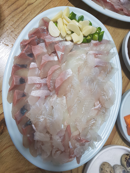 사천만수산식당 1