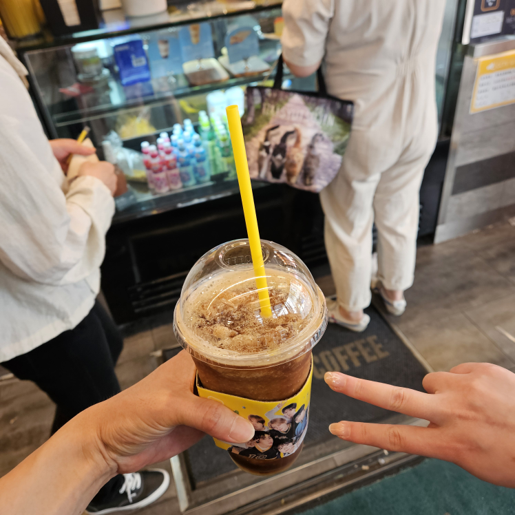 메가MGC커피 3