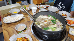Gachonyuhwangori (가촌유황오리) 2