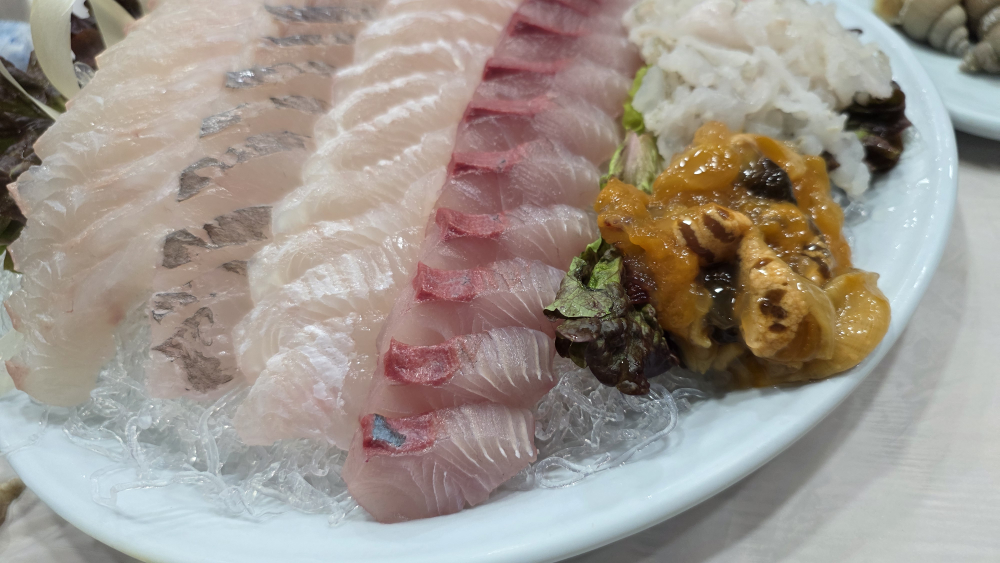 Badahoetjip (바다횟집) 2