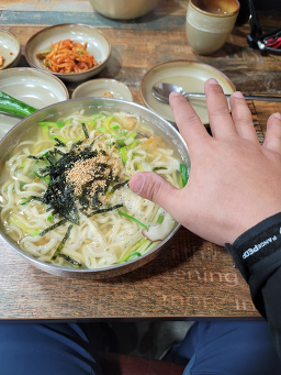 세미칼국수보리밥 2