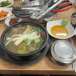 Saerountongilnaengmyeon (새로운통일냉면) 3