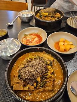 숯불뼈구이 핫뼈감자탕 본점 사진 2
