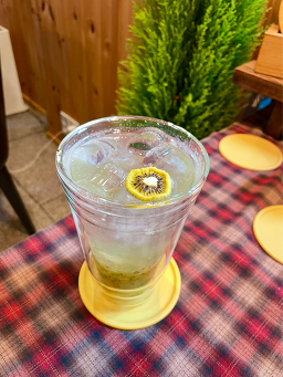 Kapeteraseu (카페테라스) 1
