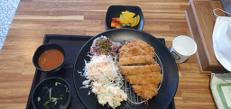 Hampyeongdonkkaseu (함평돈까스) 2