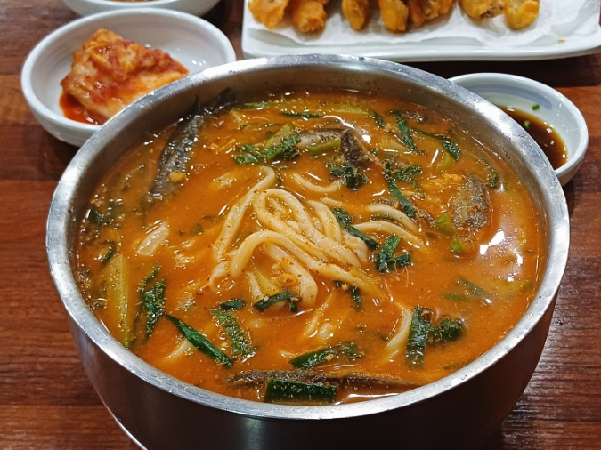 논두렁추어칼국수 5