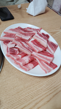 Dongmyeongsikyuksikdang (동명식육식당) 1