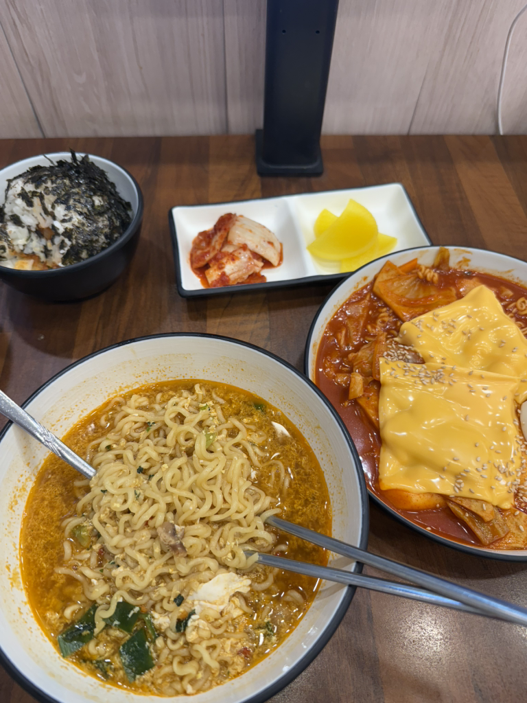 Gimbapsesang (김밥세상) 2