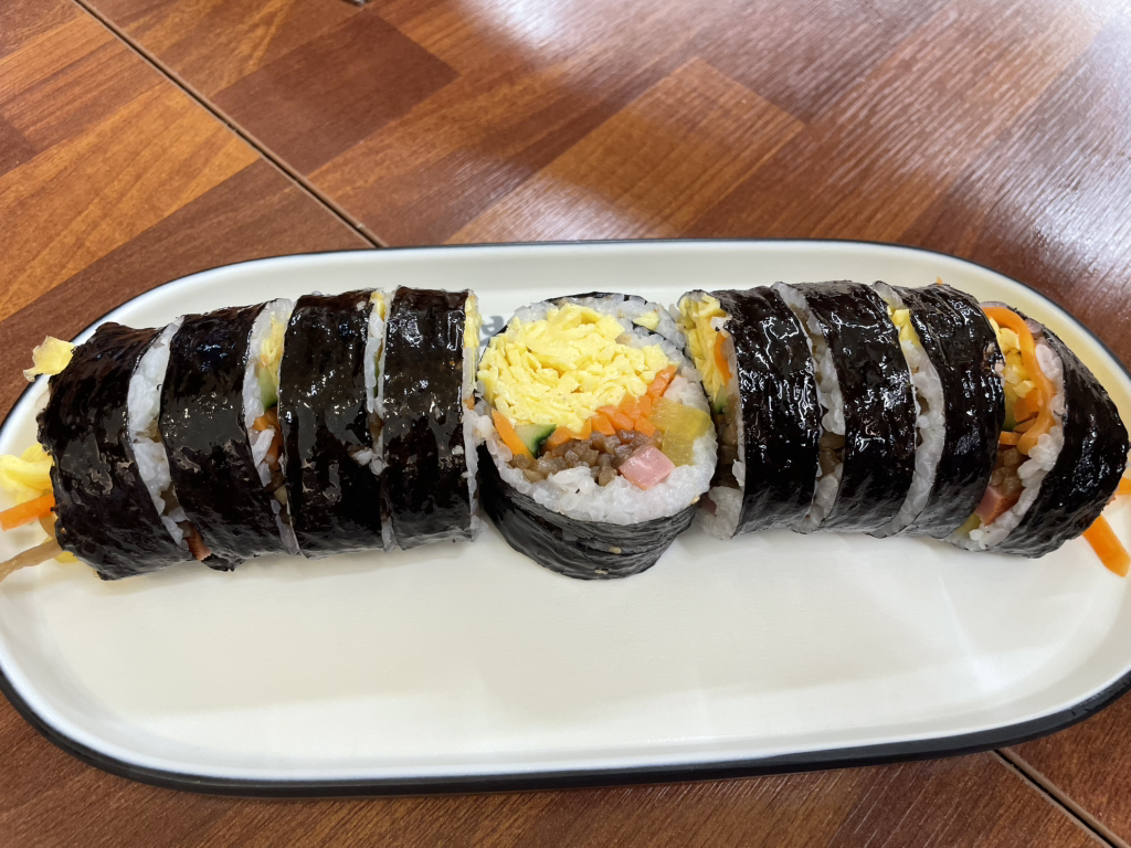 Bonjwagimbap (본좌김밥) 1