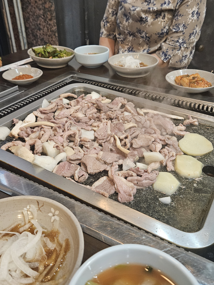 Banseokwie (반석위에) 3