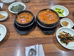 Myeolchissambapjip (멸치쌈밥집) 1