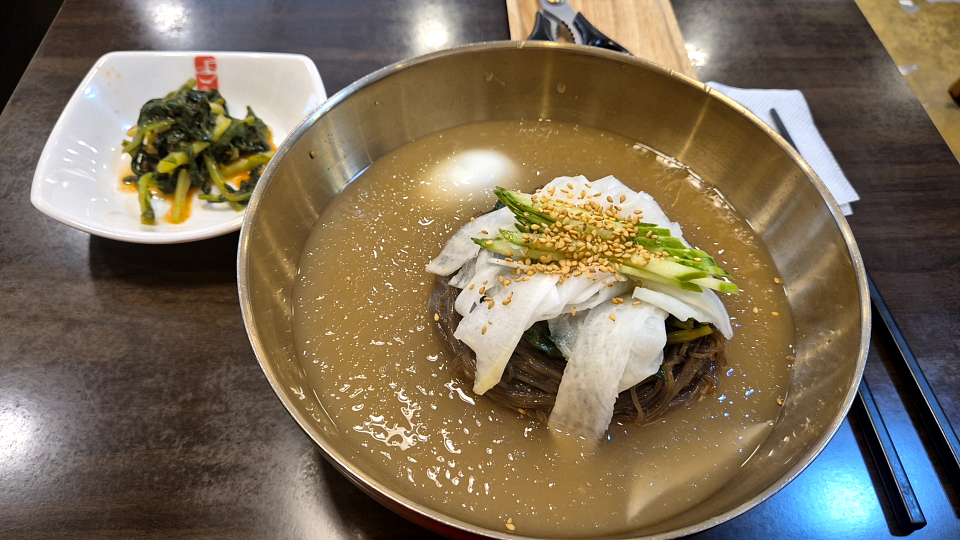 Gildong golmongnaengmyeon (길동 골목냉면) 2