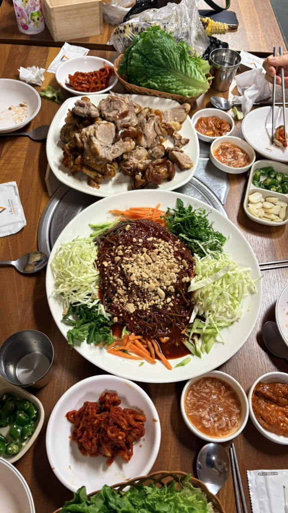 장충왕족발 2
