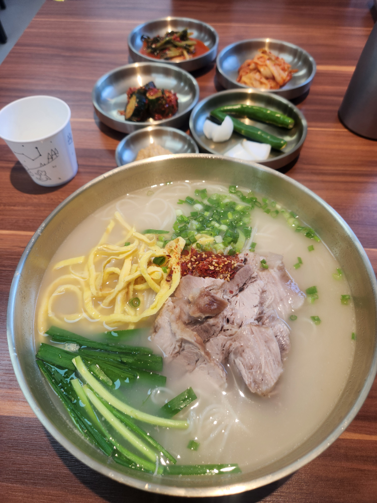 쌍둥이국수 대표 사진