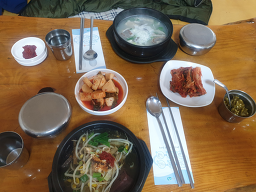 Maehwachonswimteo (매화촌쉼터) 1
