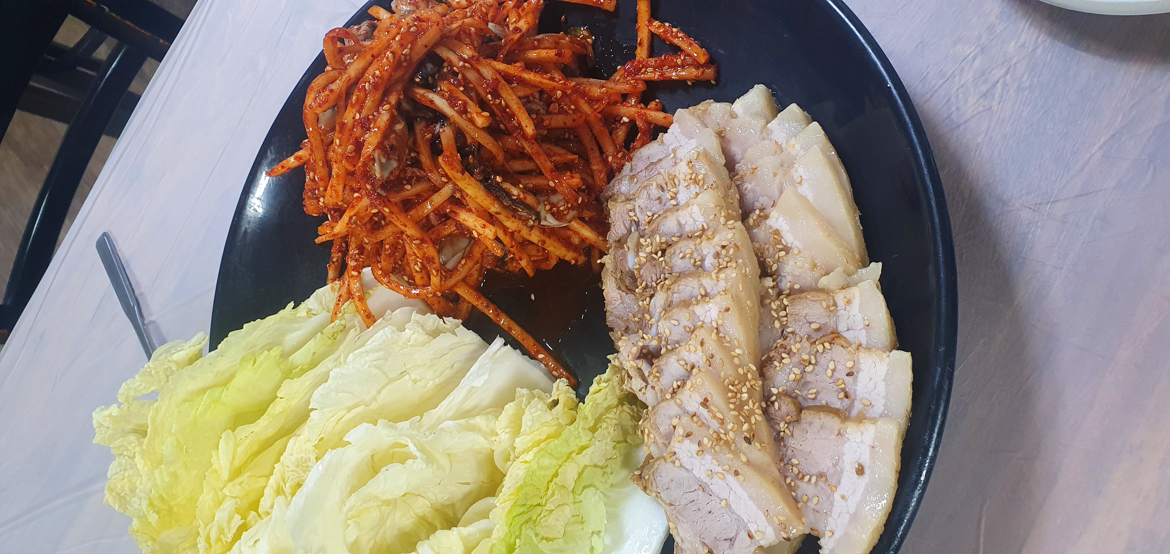 Namdo gulbossam (남도 굴보쌈) 3