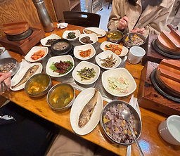 Hwangtojeong (황토정) 1