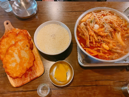 대한닭발 1979 대표 사진