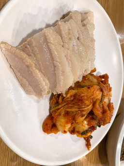 Sigolbossam&gamjaongsimi (시골보쌈&감자옹심이) 1
