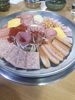 초롱이고모 부대찌개 5