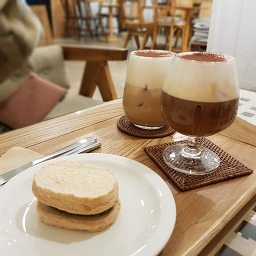Kape yunsaebyeok (카페 윤새벽) 3