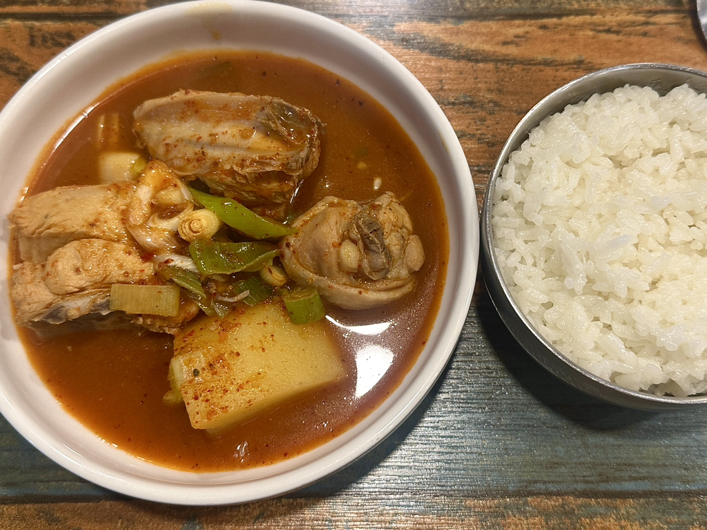 Sejongcheongsayongpomatjip (세종청사용포맛집) 1