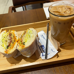 헬로우베이글 당산점 사진 3