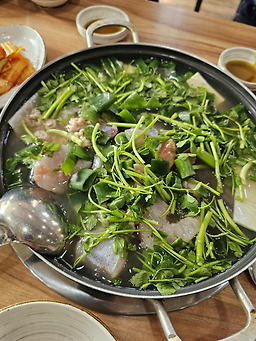 Eumbongsaengtaejjigae (음봉생태찌개) 3