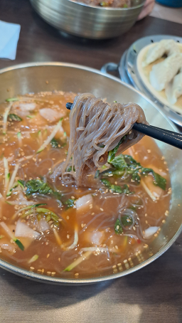 Golmoknaengmyeon (골목냉면) 3