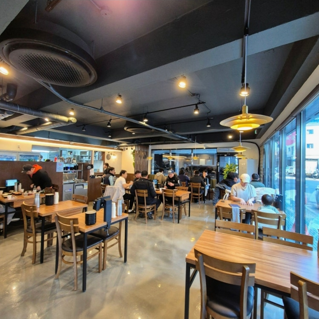 Hanggolsundaeguk (항골순대국) 1