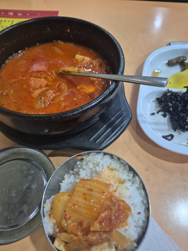 김밥천국 신림역점 대표 사진