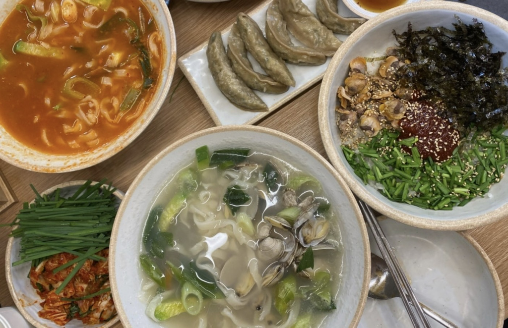 고향 엄마손 생바지락 칼국수 마포공덕점 사진 3