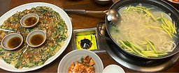 Kalguksujip (칼국수집) 2