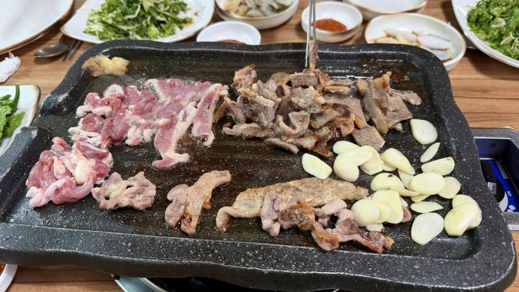 Gohyangjeongorimyeongga (고향정오리명가) 1