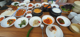 Halmeomsumdubu (할멈숨두부) 1