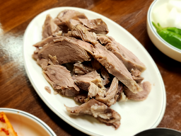 Omanisundaeguk (오마니순대국) 1