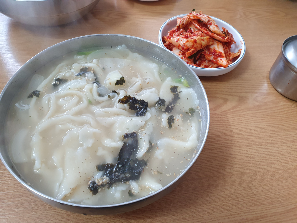 Nuirangkalguksu (누이랑칼국수) 2