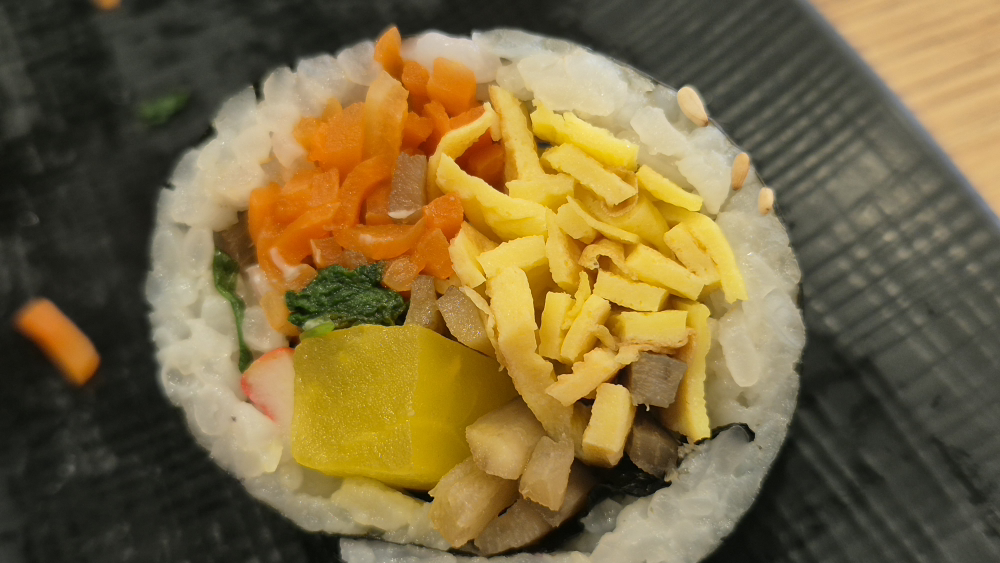 Chamnamugimbap dongyangmiraedaejeom (참나무김밥 동양미래대점) 1