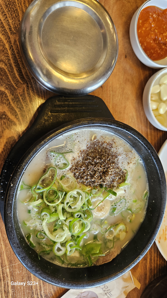 Mubongritojongsundaeguk (무봉리토종순대국) 3
