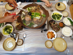 Dongnaeotdak (동래옻닭) 2