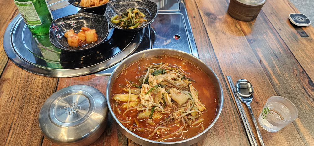 Yujangchundakgaejang (유장춘닭개장) 3