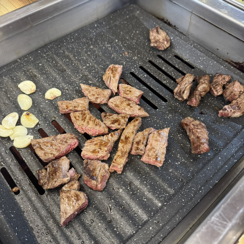황소실비식당 2